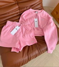 Load image into Gallery viewer, alo sweat suit short set
