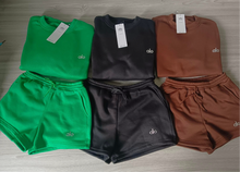 Load image into Gallery viewer, alo sweat suit short set
