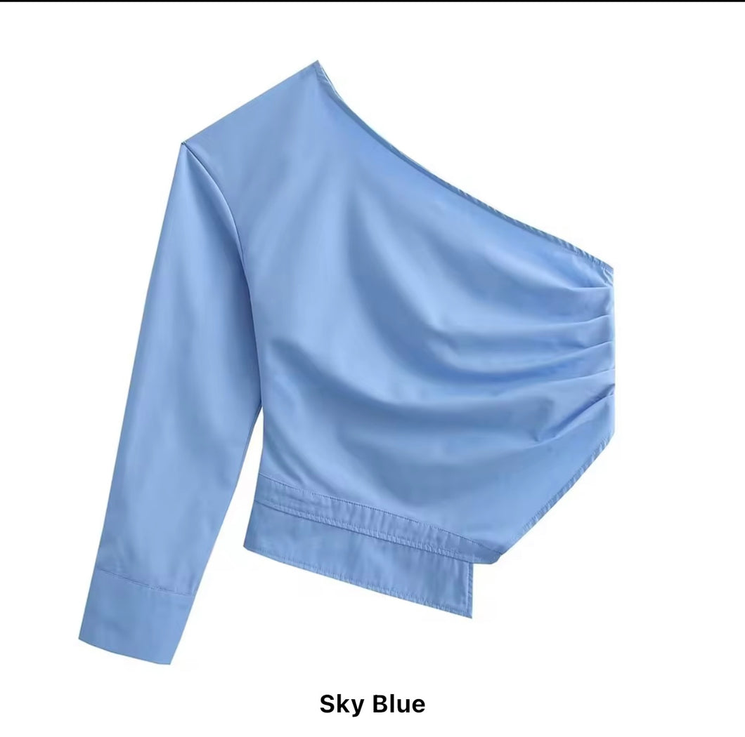 Reverse collar shirt