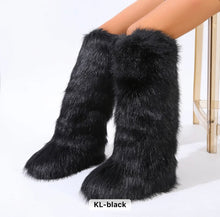 Load image into Gallery viewer, Eskimo knee boots
