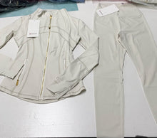 Load image into Gallery viewer, Lululemon Gold zipper sets
