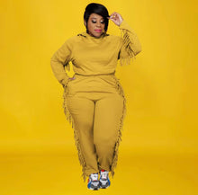 Load image into Gallery viewer, Tassel girl two piece sweatsuit
