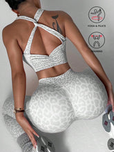 Load image into Gallery viewer, Cheetah print Lulu dupe
